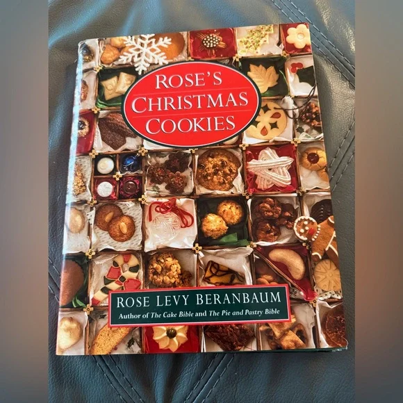 ⚫️3/$10 Rose's Christmas Cookies Book - Picture 1 of 7